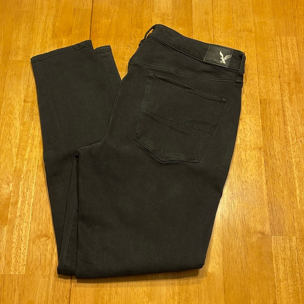 American Eagle black 360 stretch skinny jeans